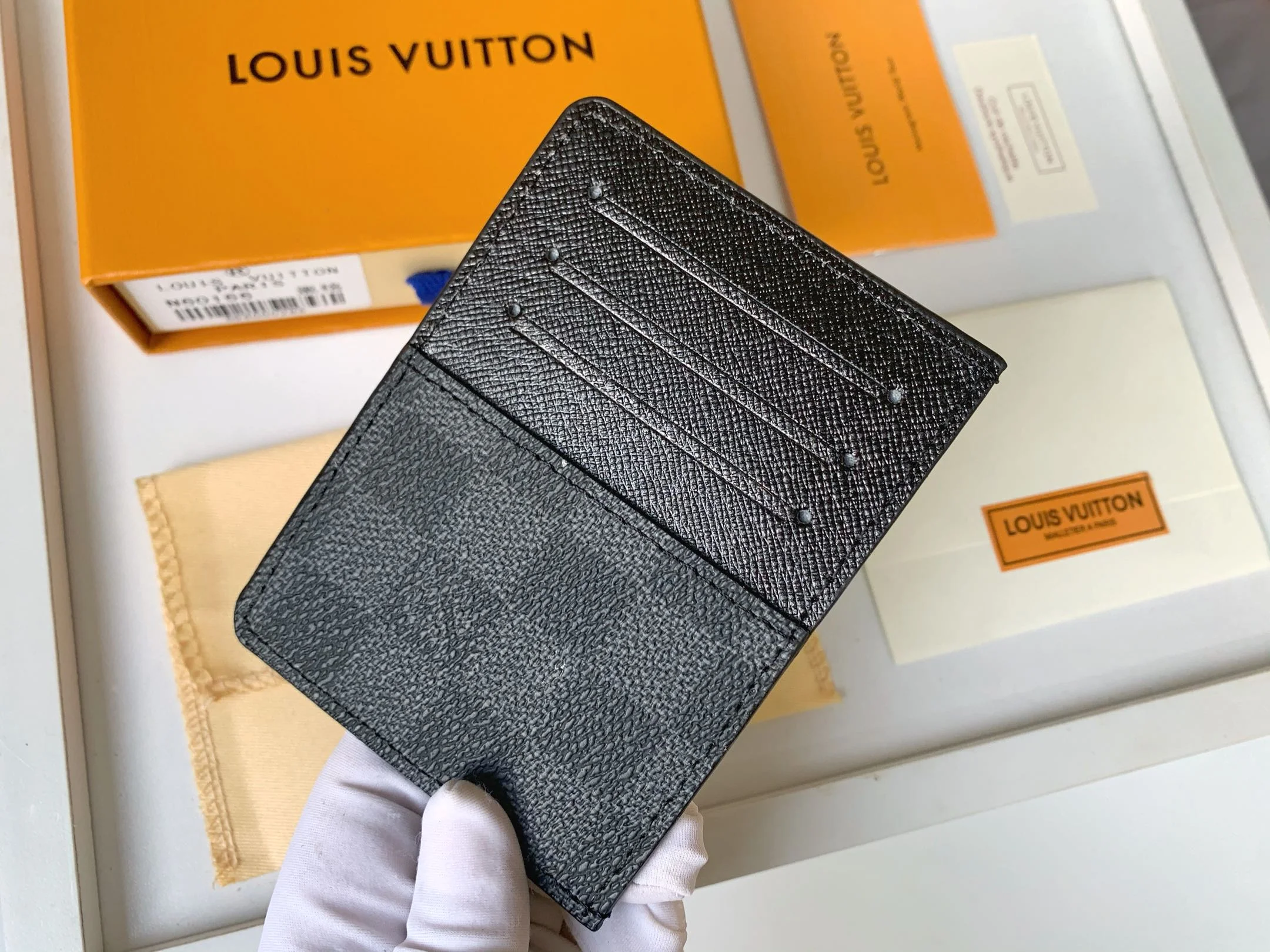 LV $16 gallery