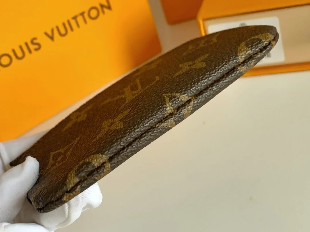 LV $17 gallery