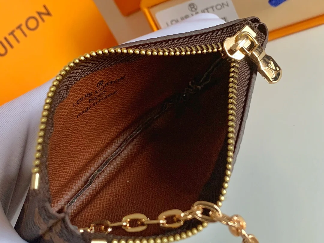 LV $17 gallery