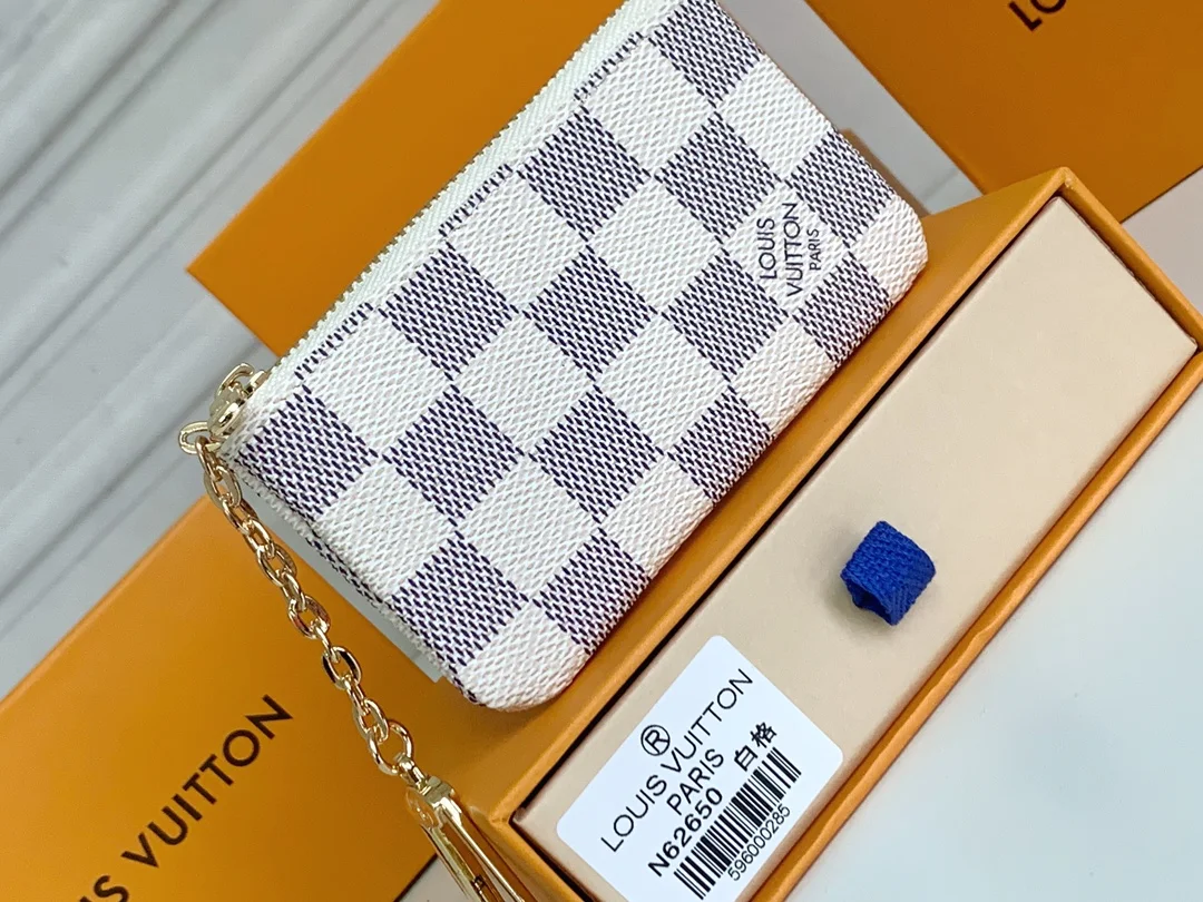 LV $17 gallery