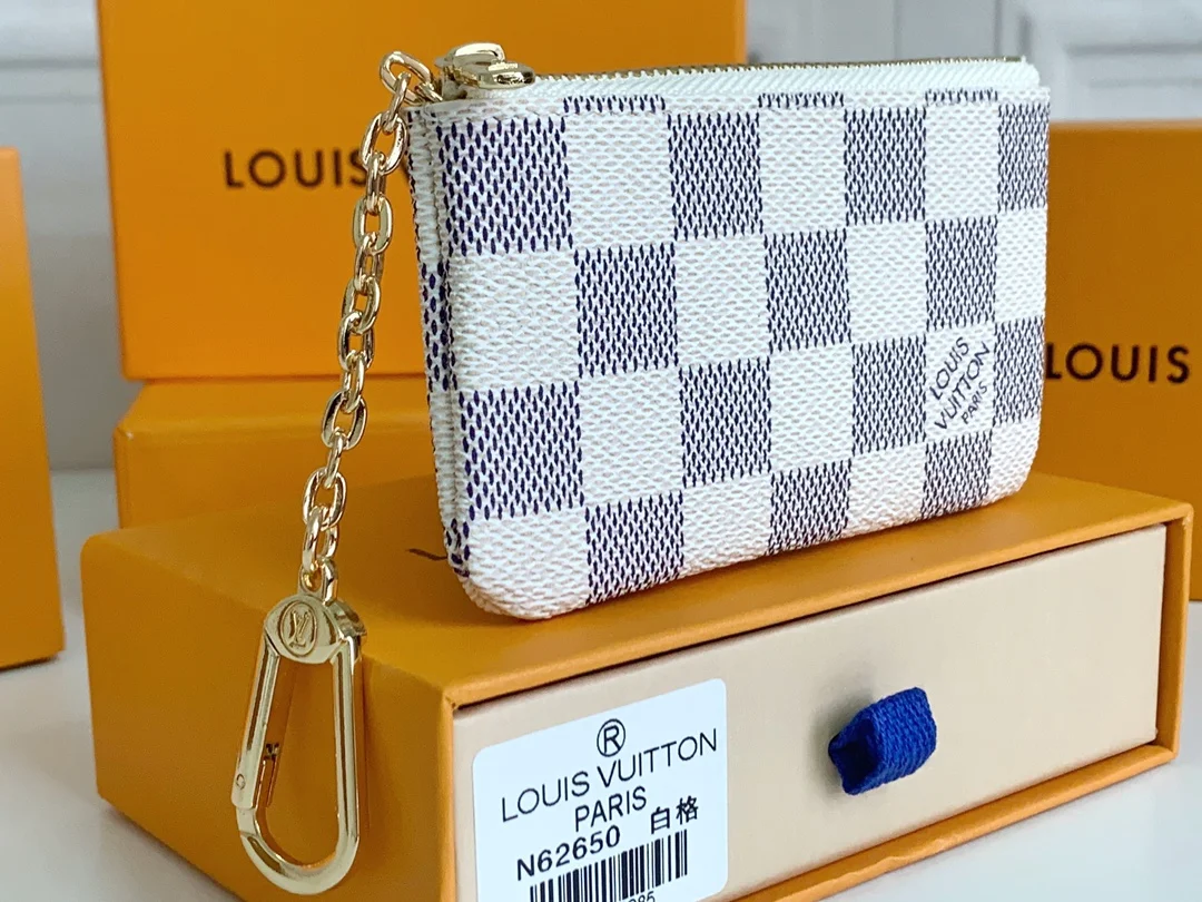 LV $17 gallery