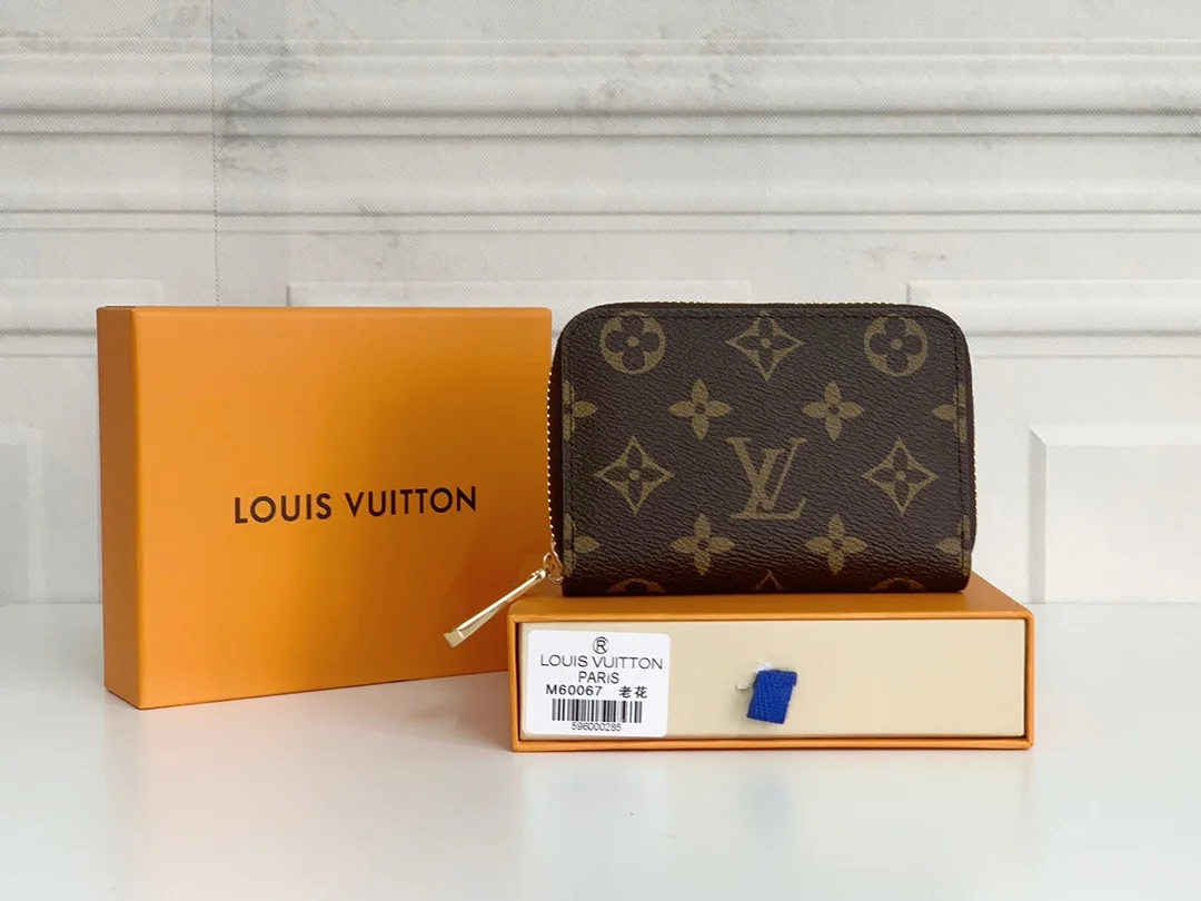 LV $18 gallery