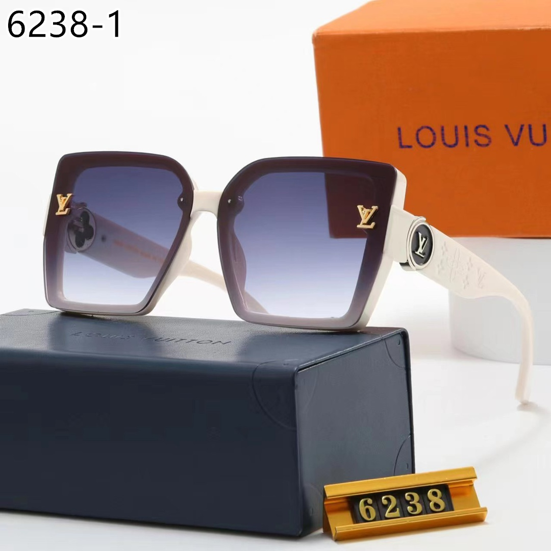 LV $18 gallery