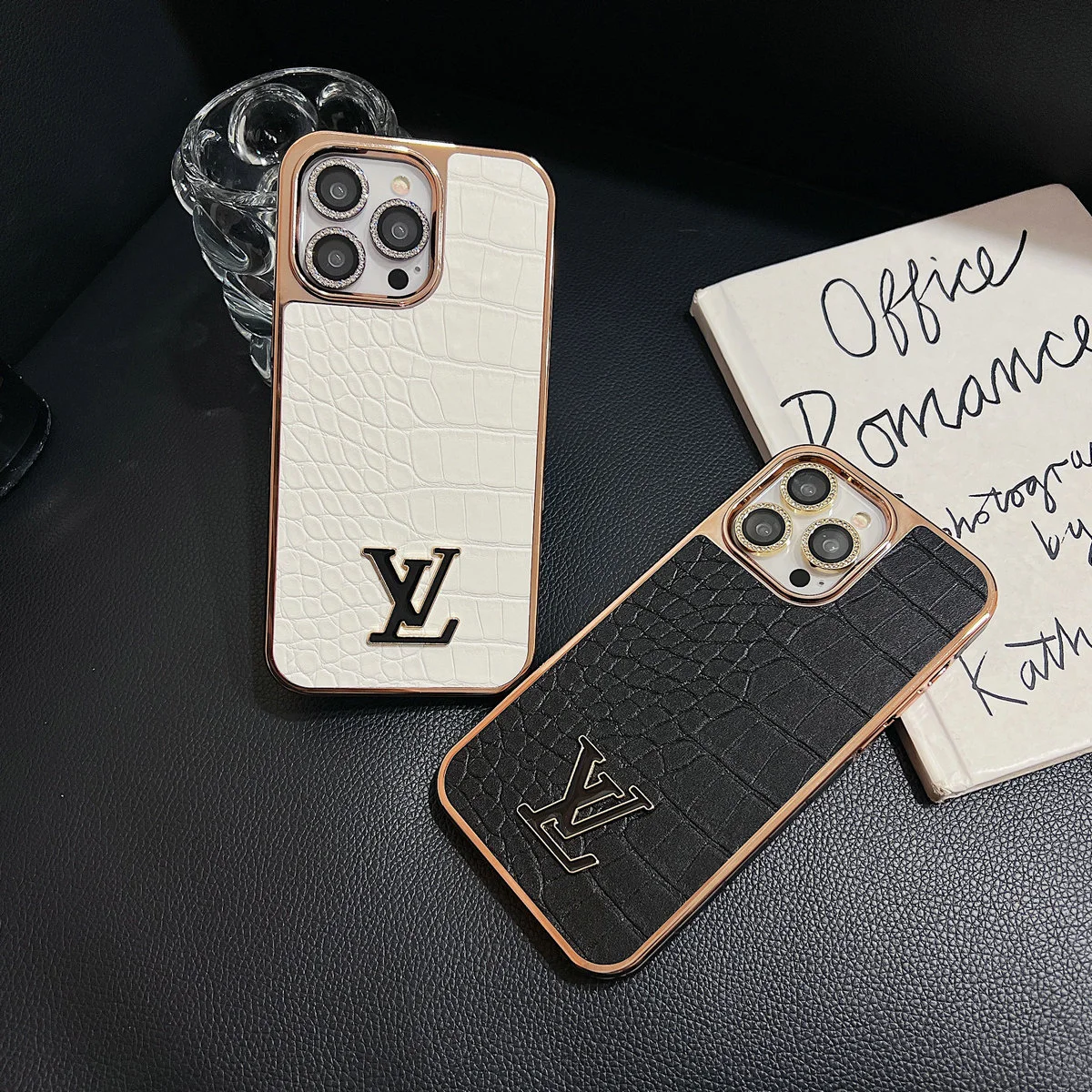 LV $18 gallery