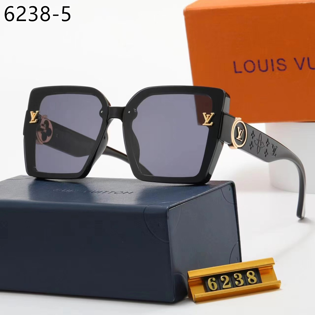 LV $18 gallery