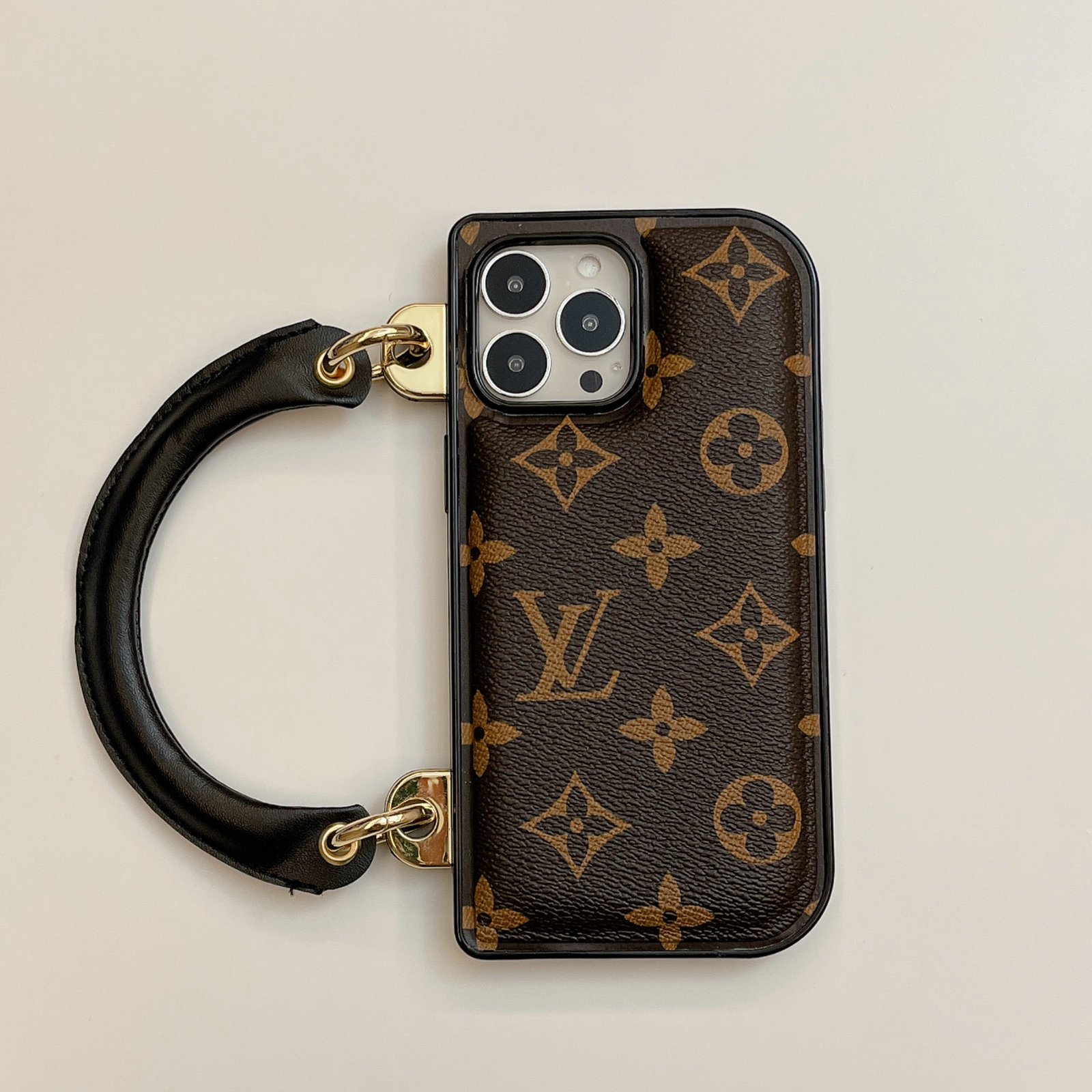 LV $18 gallery