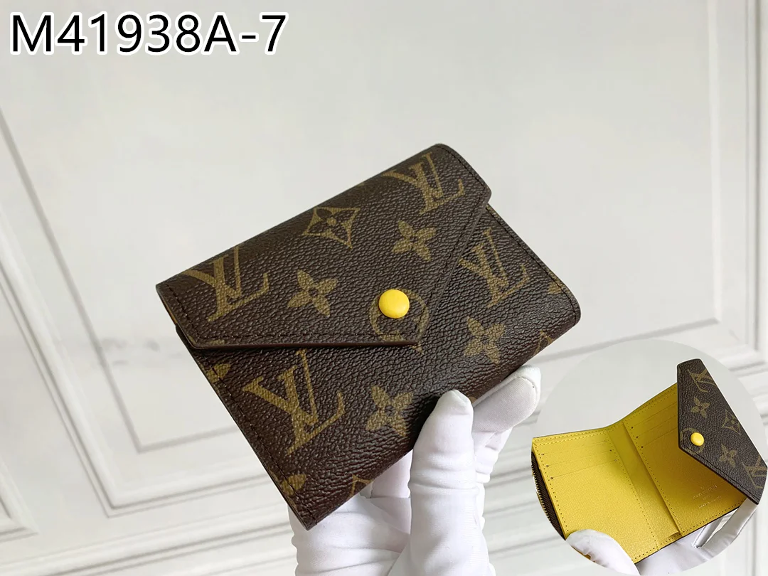 LV $19 gallery