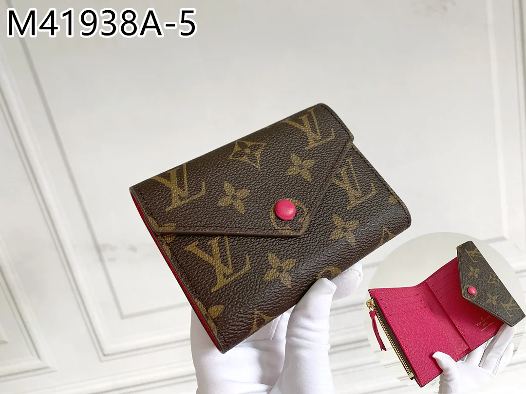 LV $19 gallery