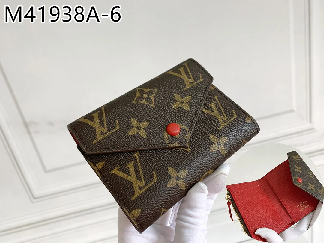 LV $19 gallery