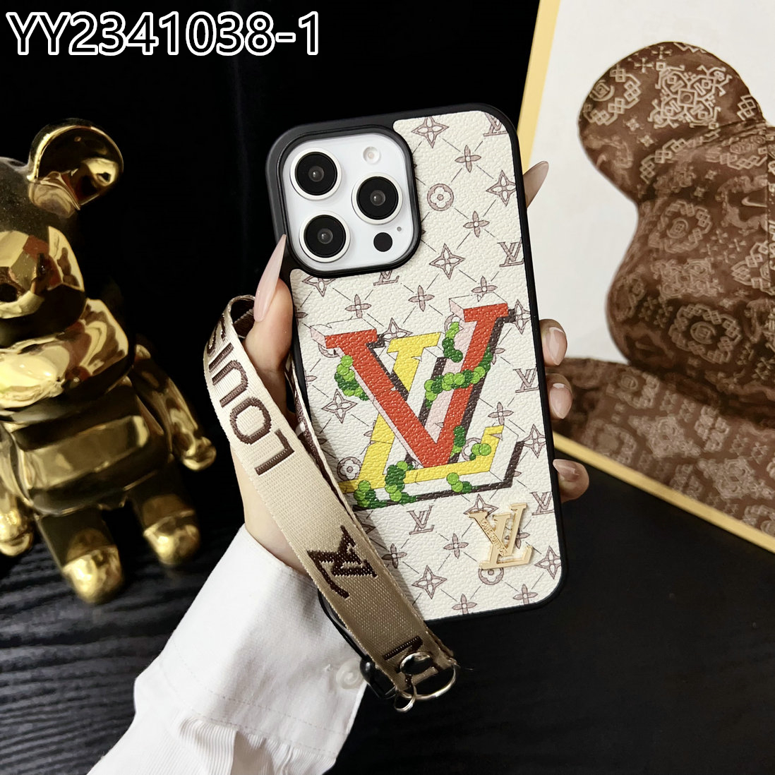 LV $19 gallery