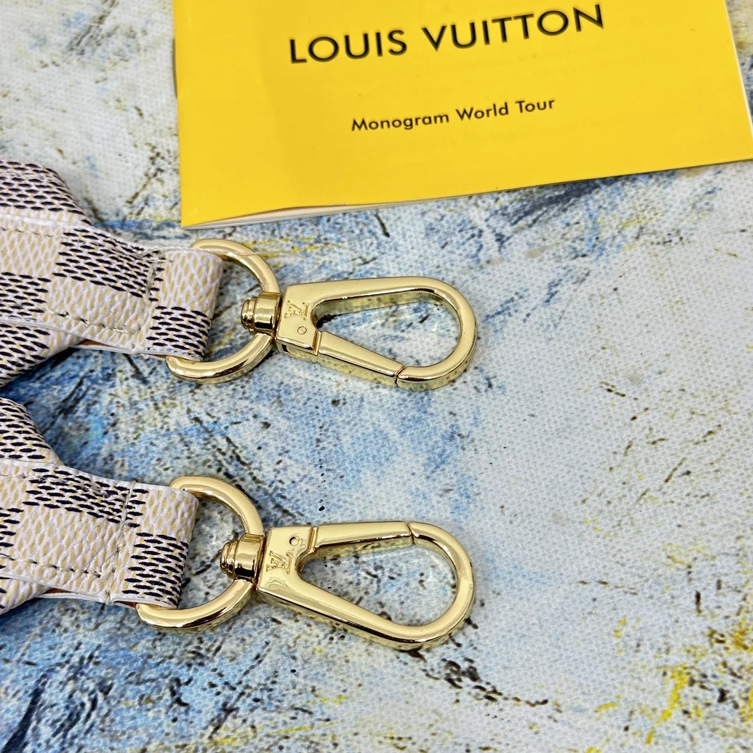 LV $20 gallery