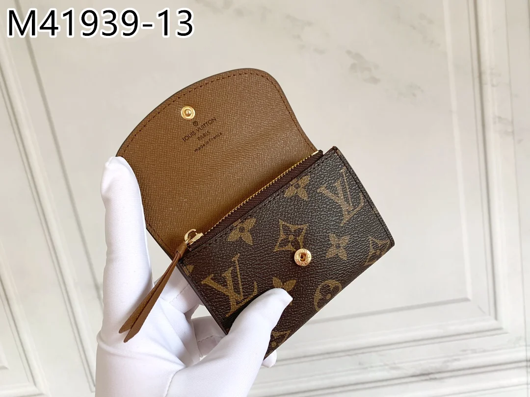 LV $20 gallery