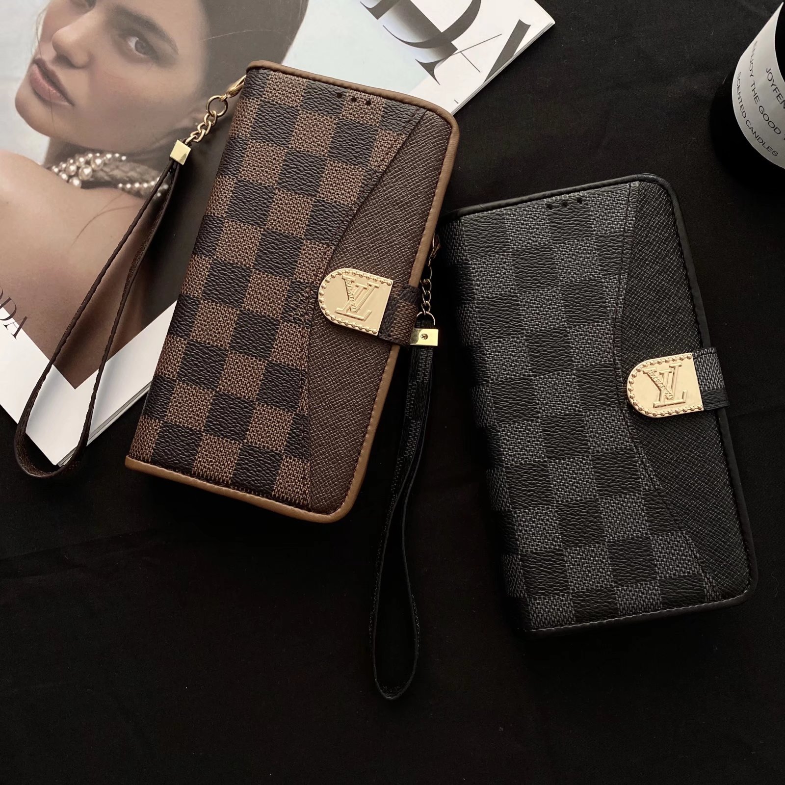 LV $21 gallery