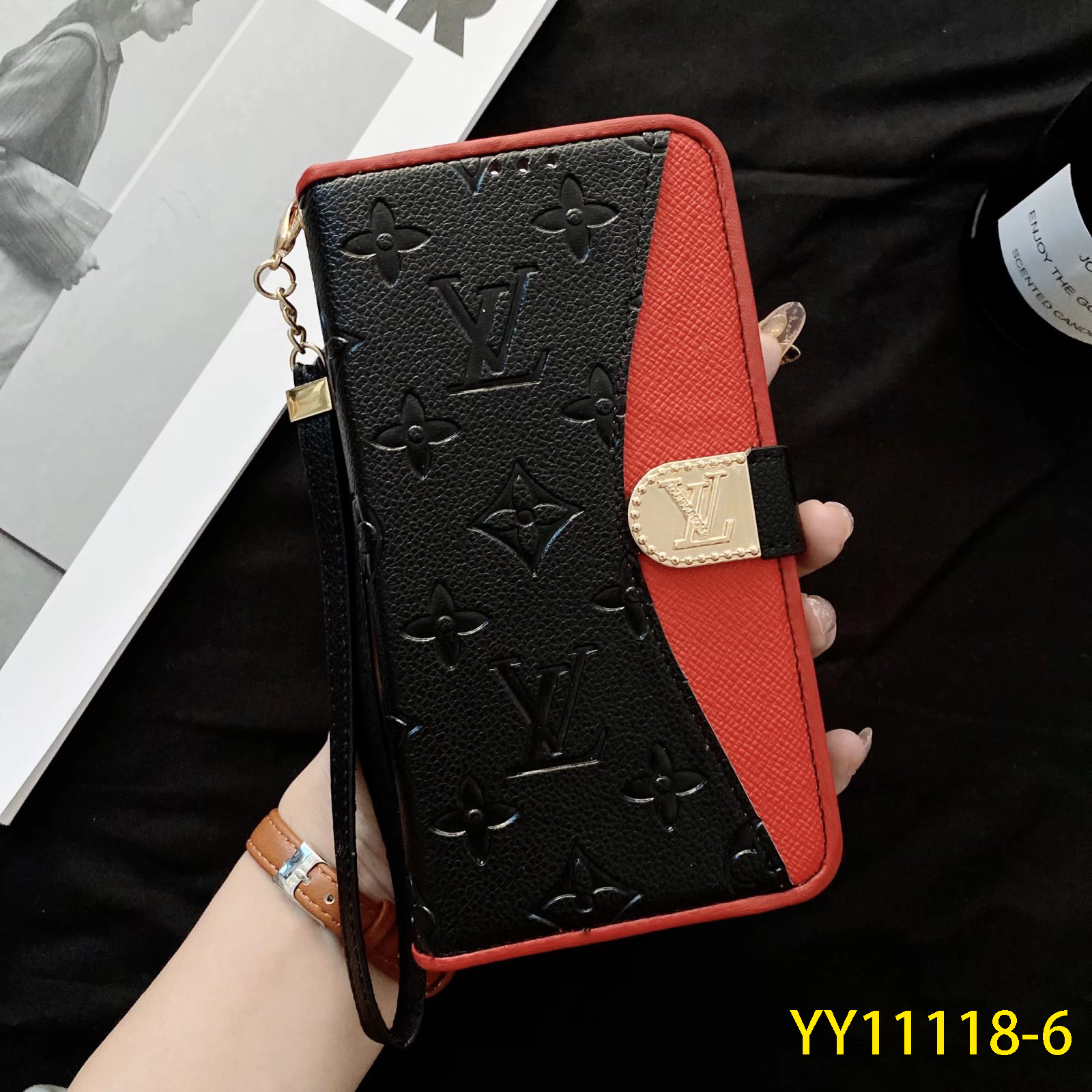 LV $21 gallery