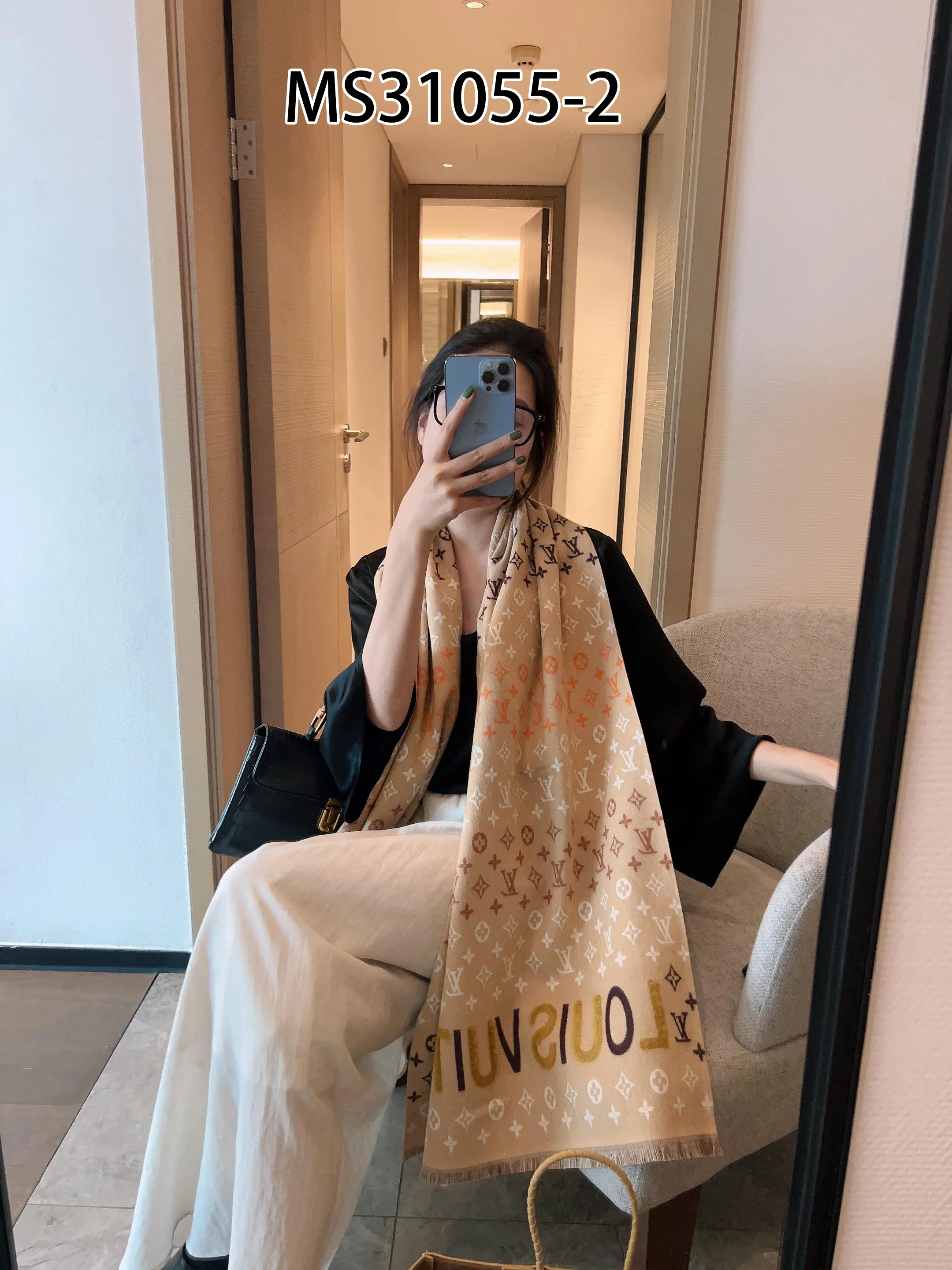 LV $22 gallery