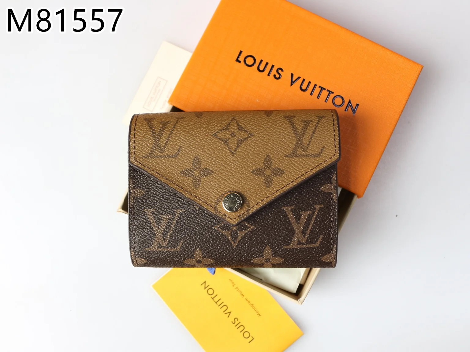 LV $22 gallery