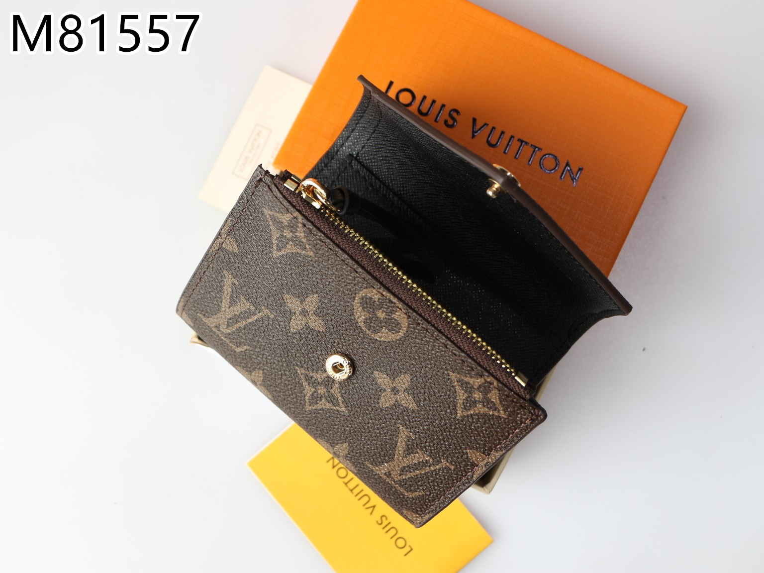 LV $22 gallery