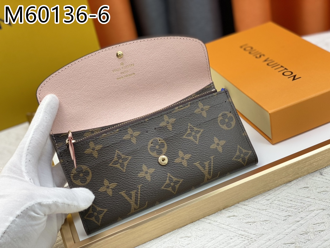 LV $22 gallery