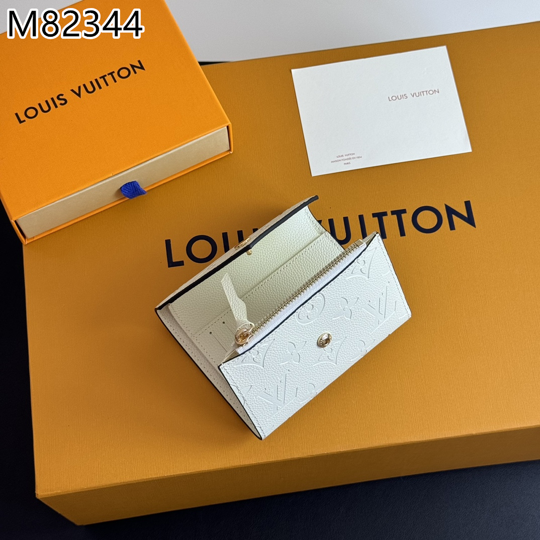 LV $22 gallery