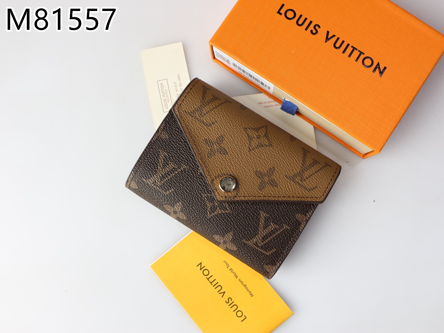 LV $22 gallery