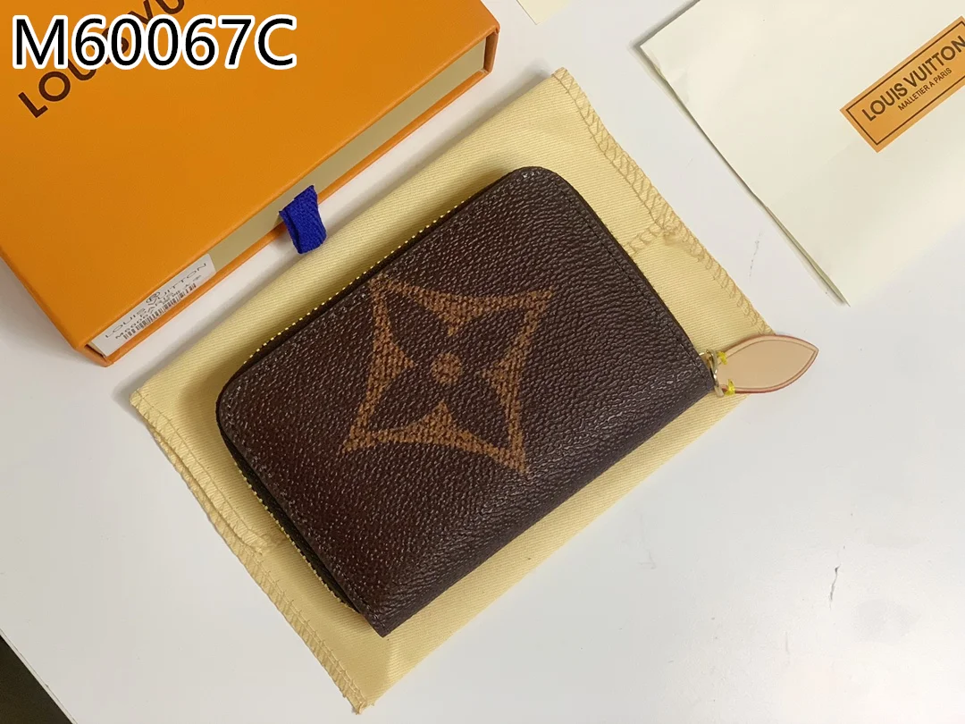 LV $23 gallery