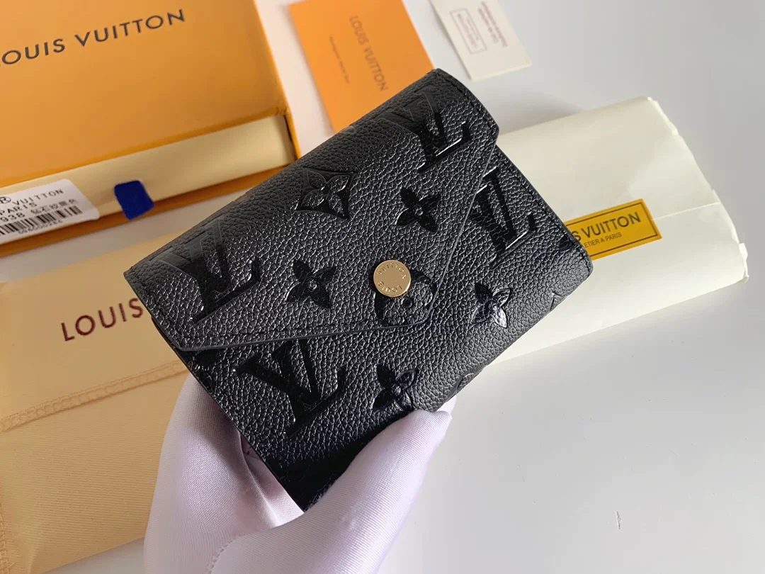 LV $23 gallery