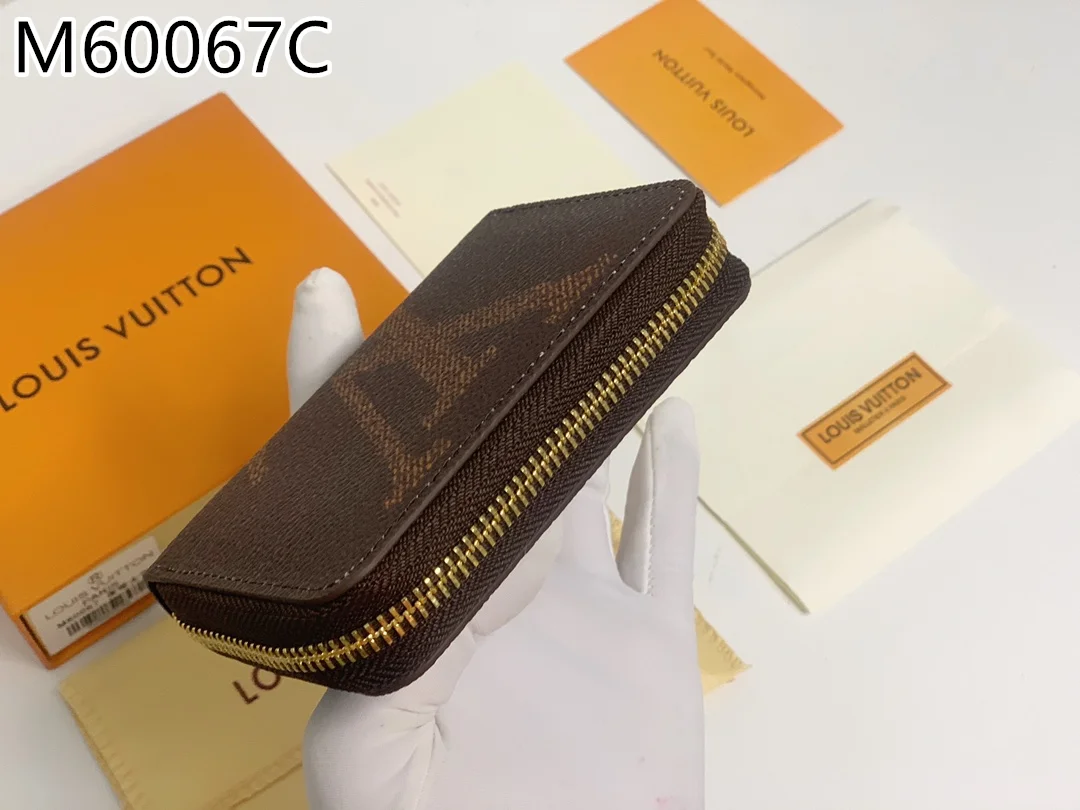 LV $23 gallery