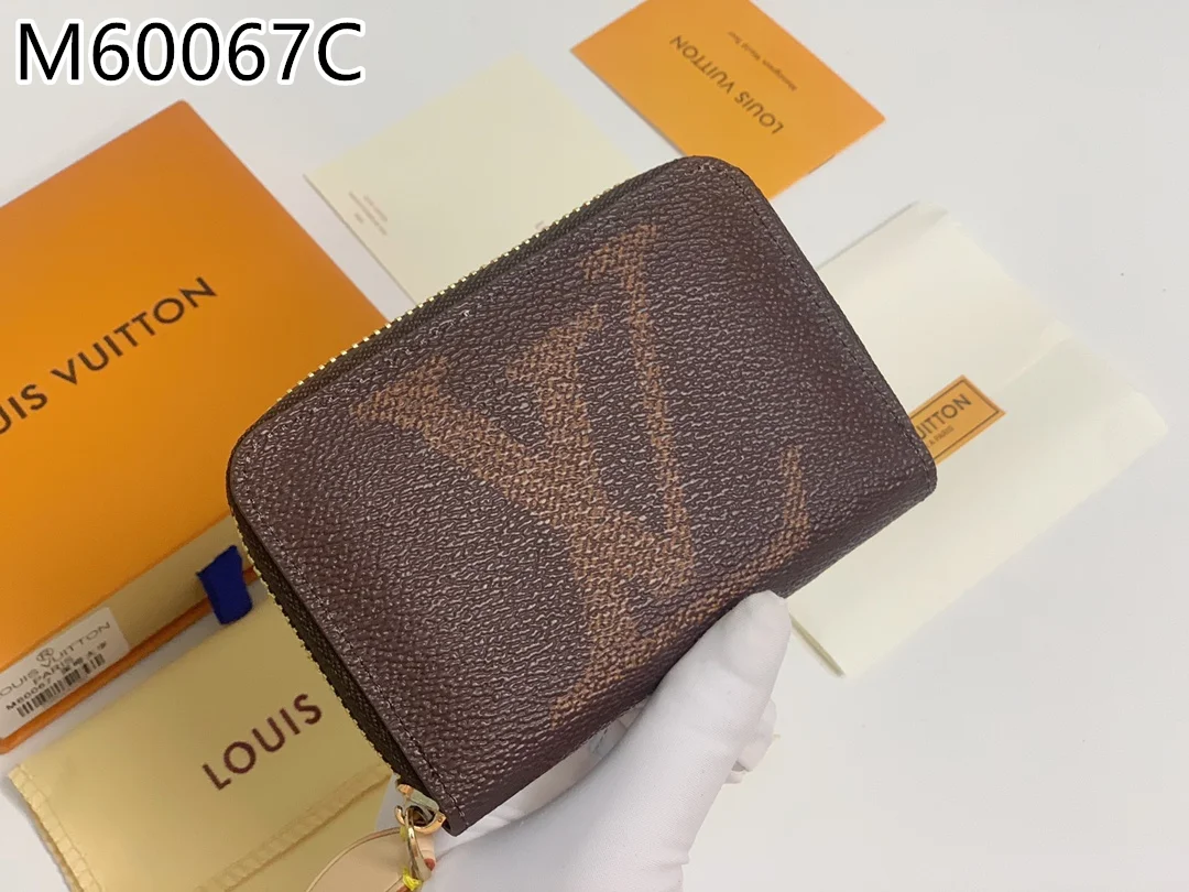 LV $23 gallery