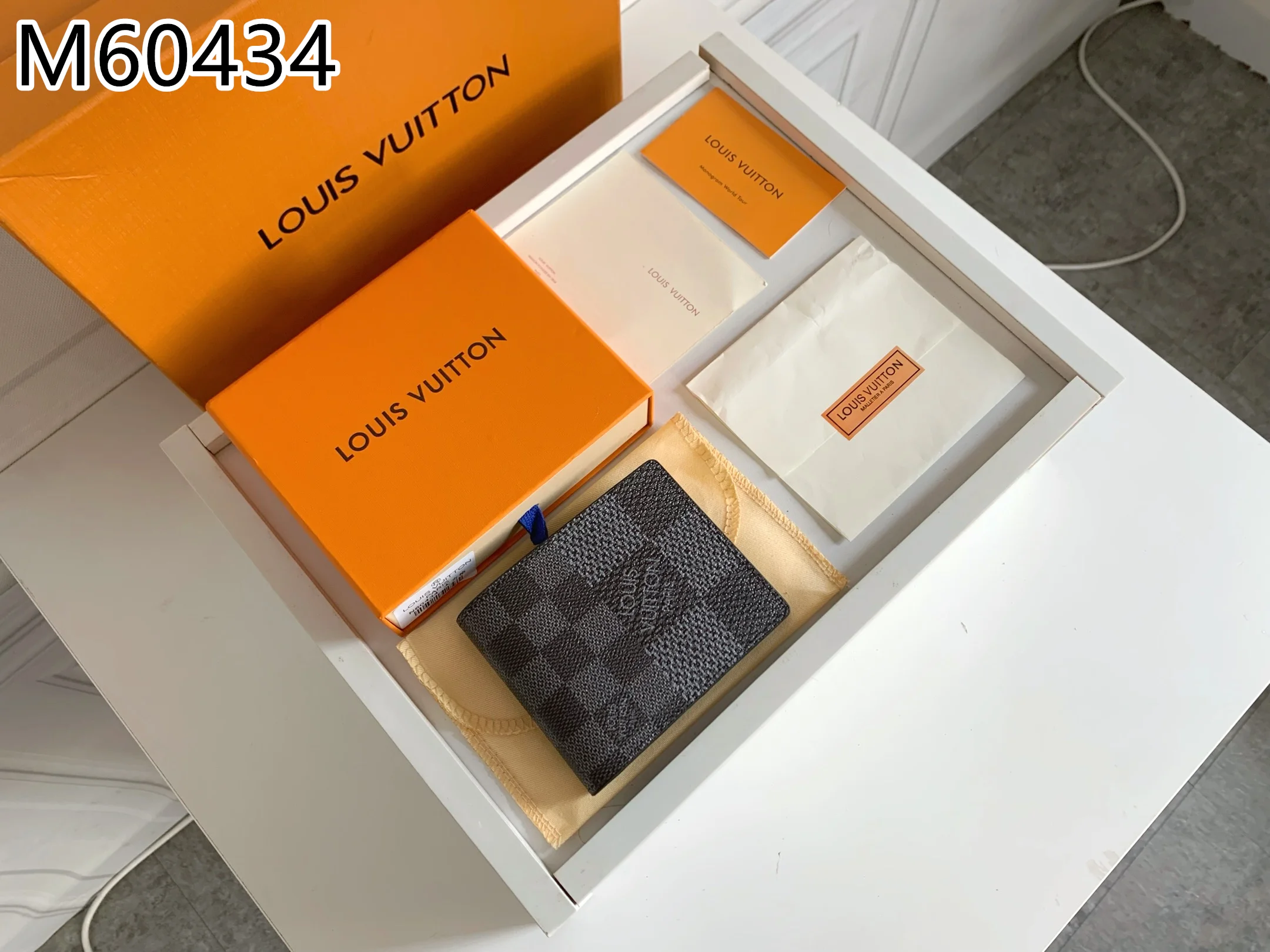 LV $24 gallery