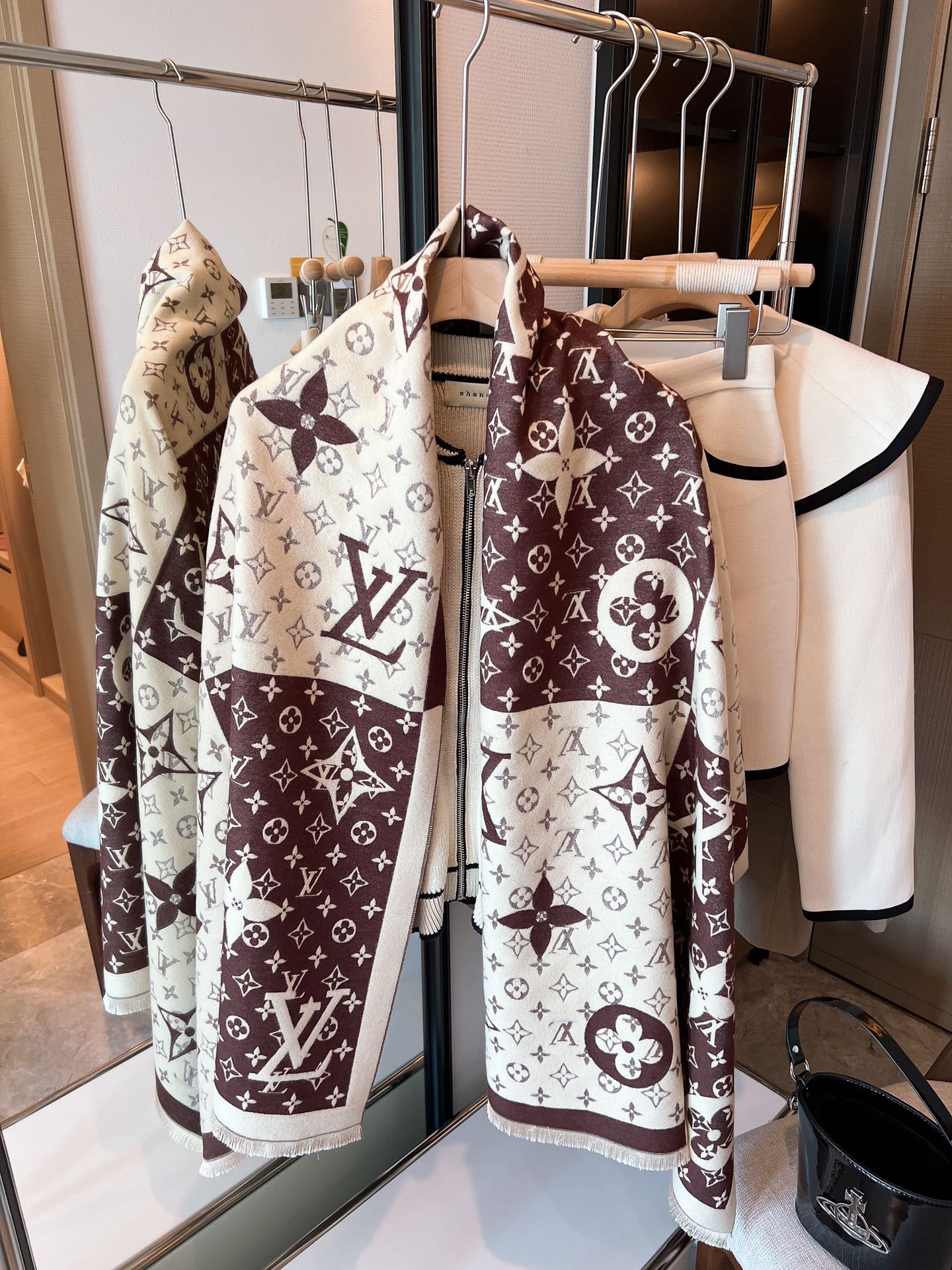 LV $24 gallery