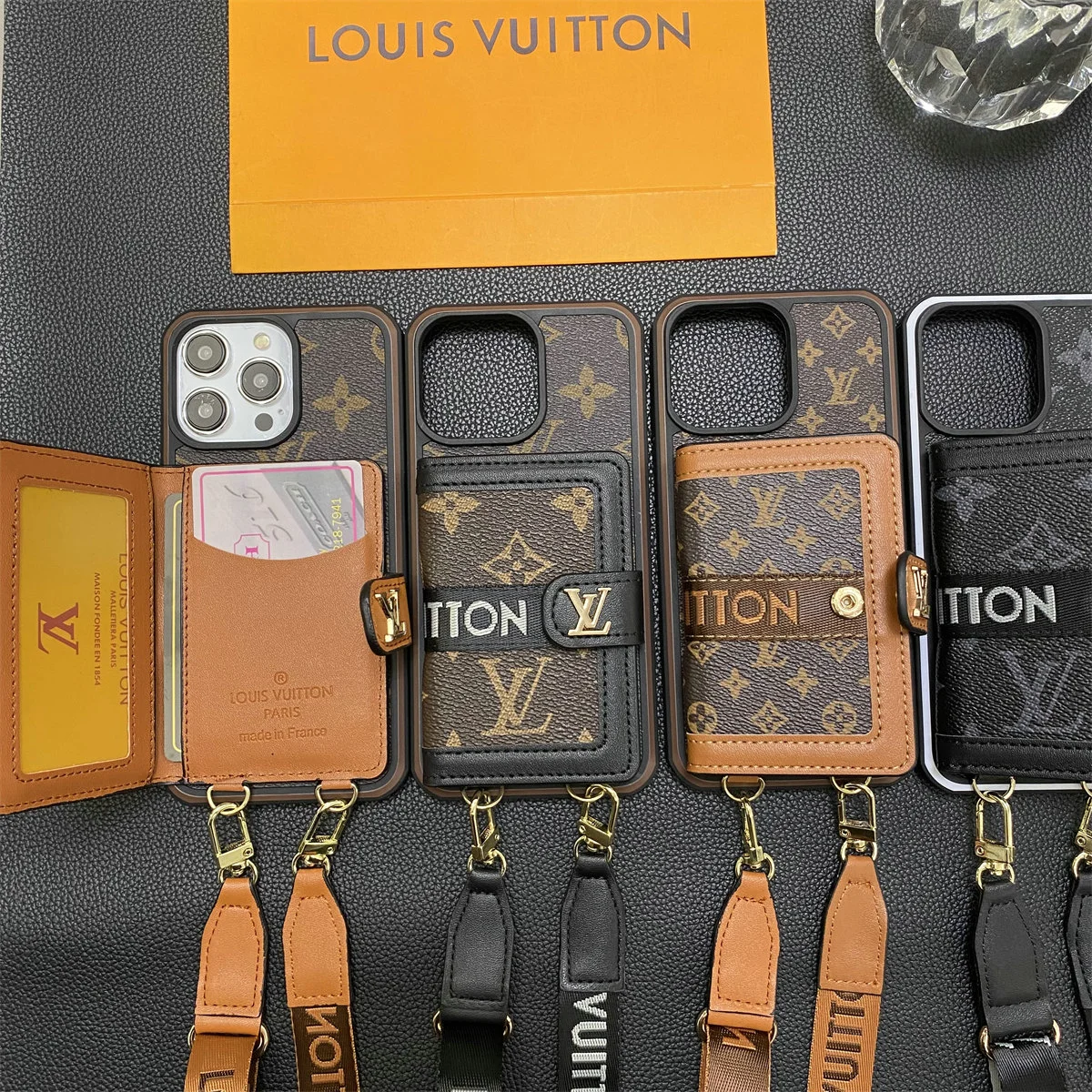 LV $25 gallery