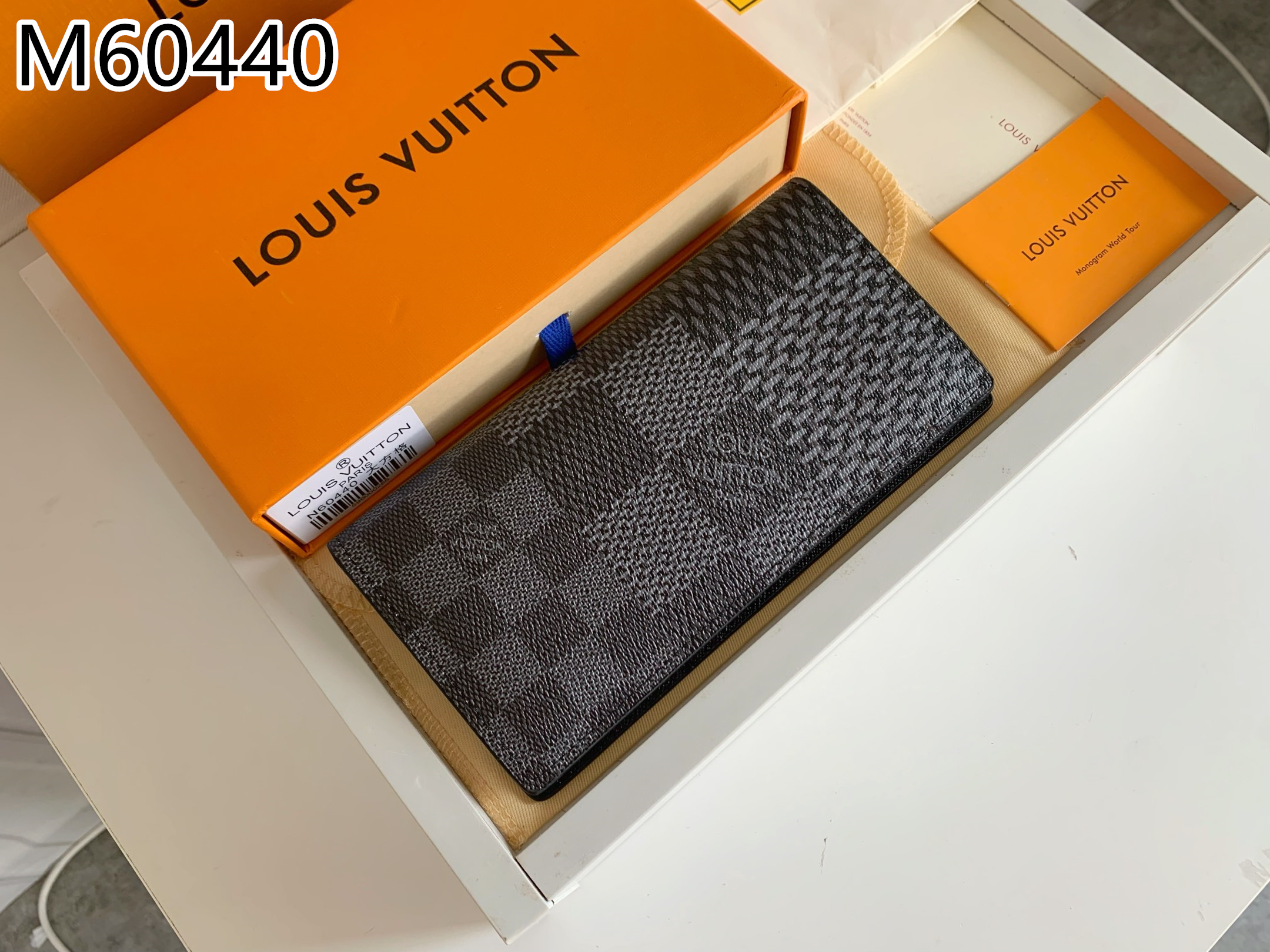 LV $26 gallery