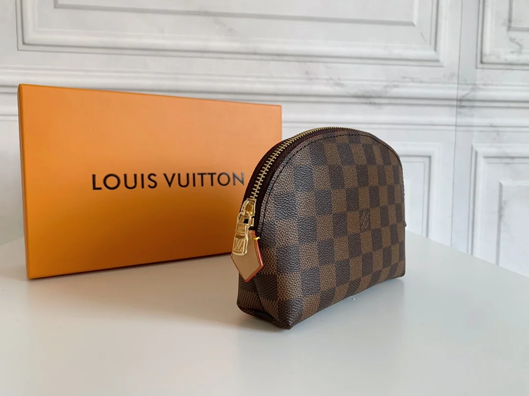 LV $26 gallery