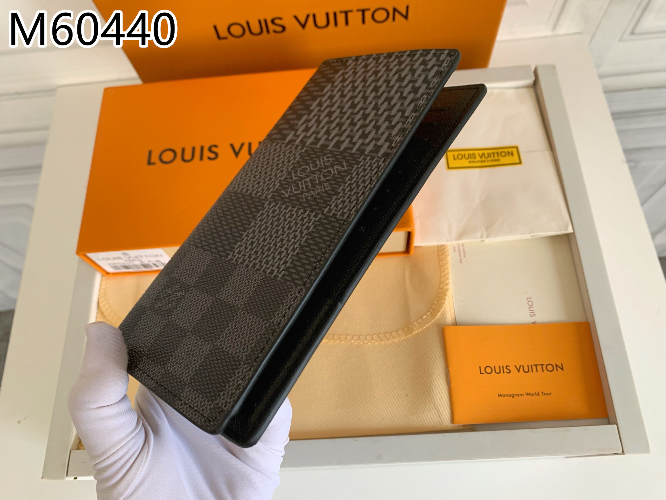 LV $26 gallery