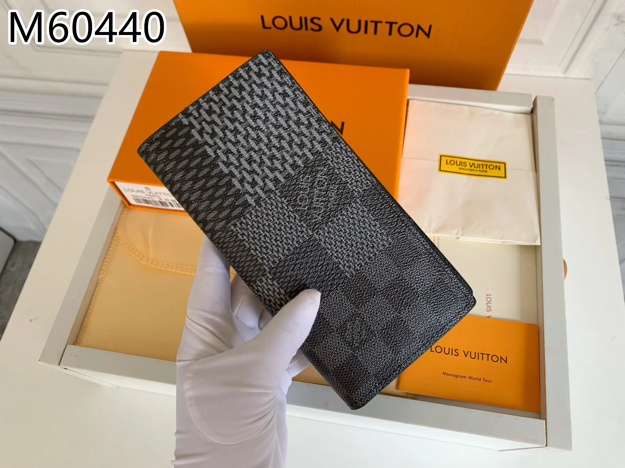 LV $26 gallery