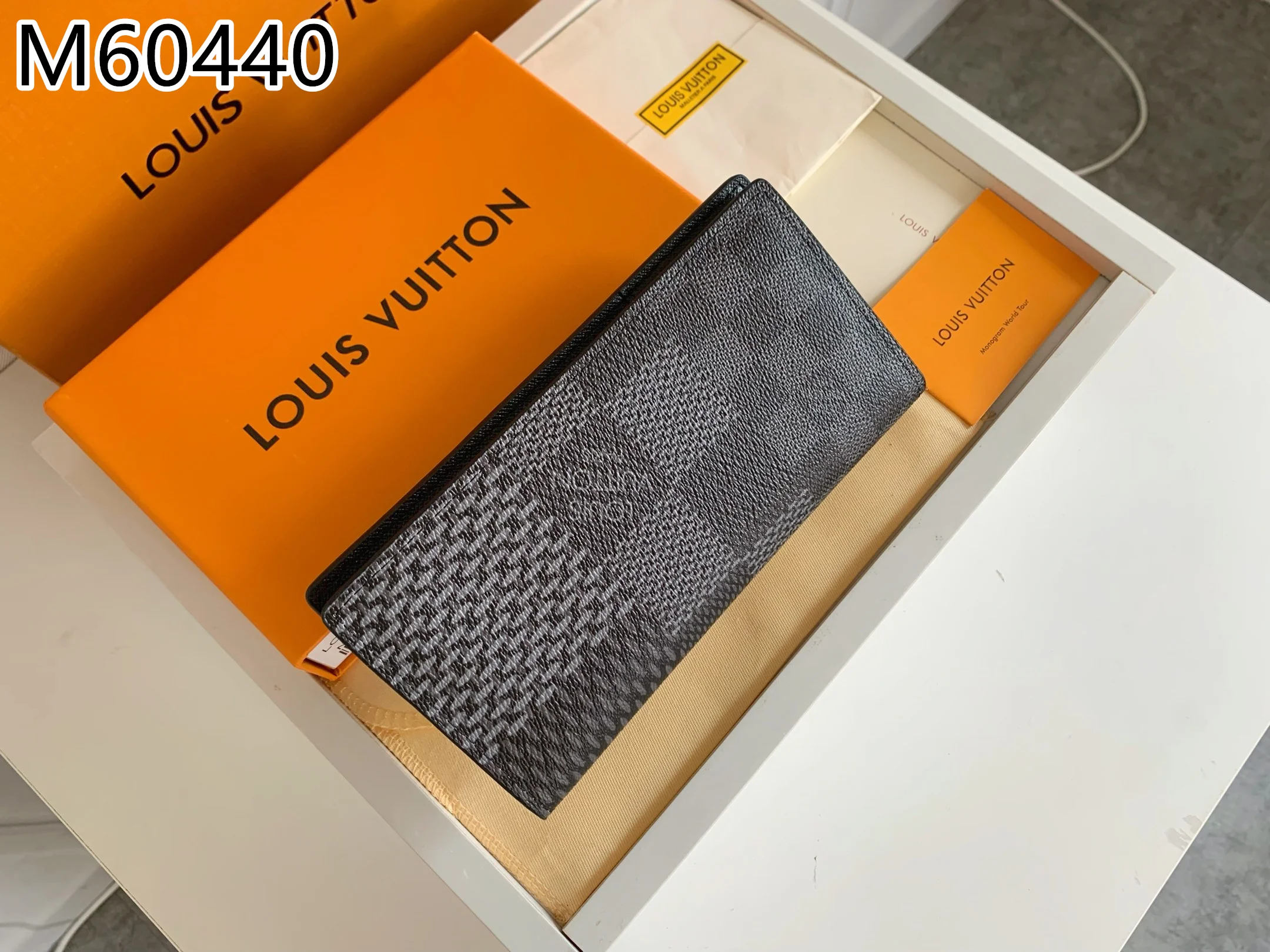 LV $26 gallery