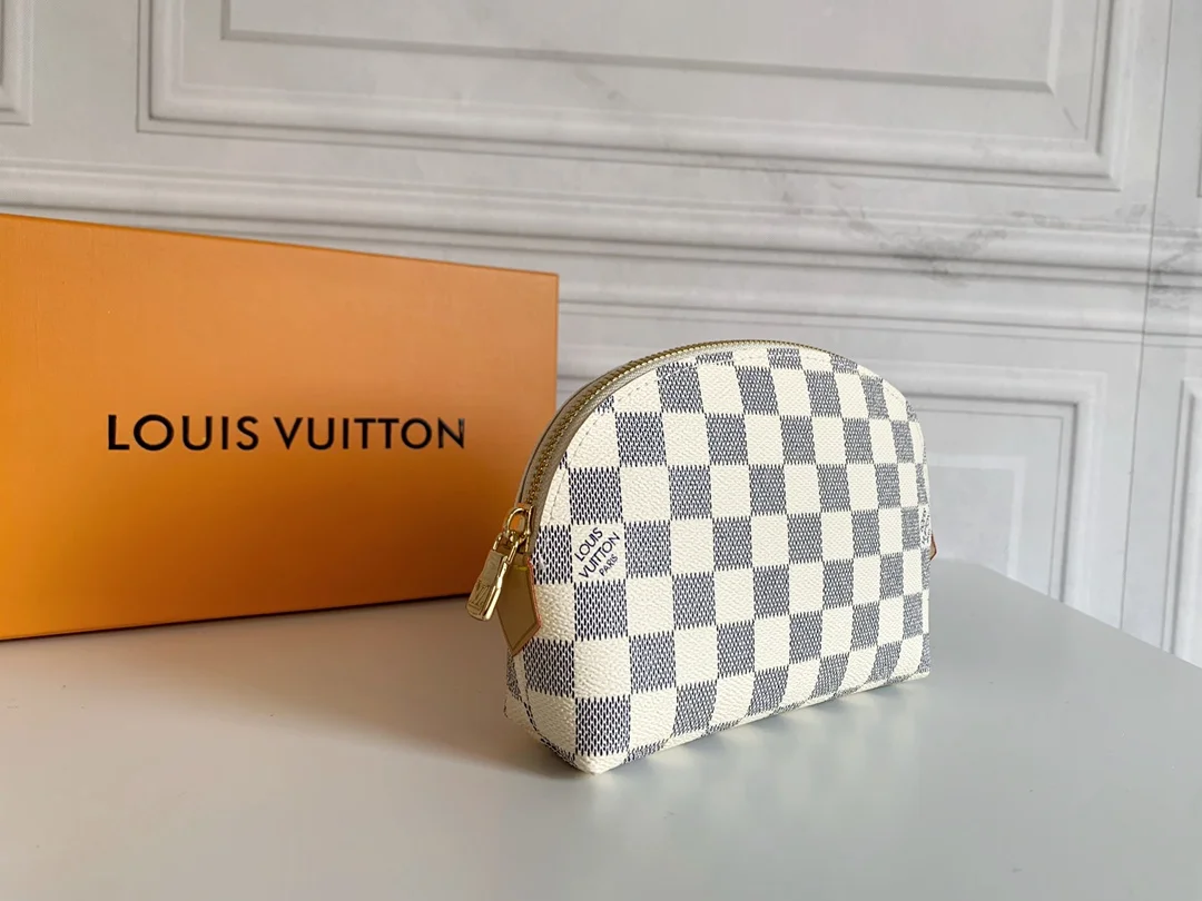 LV $26 gallery