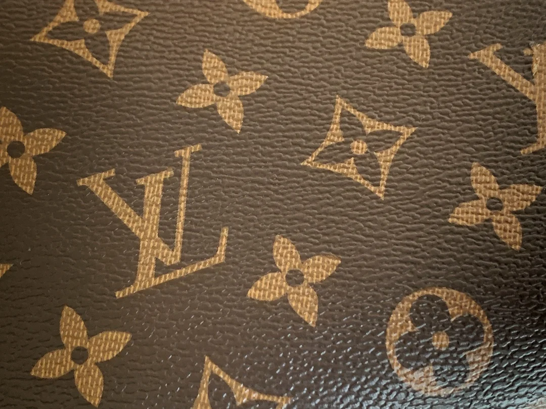 LV $26 gallery