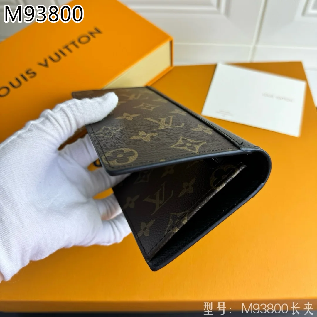 LV $26 gallery