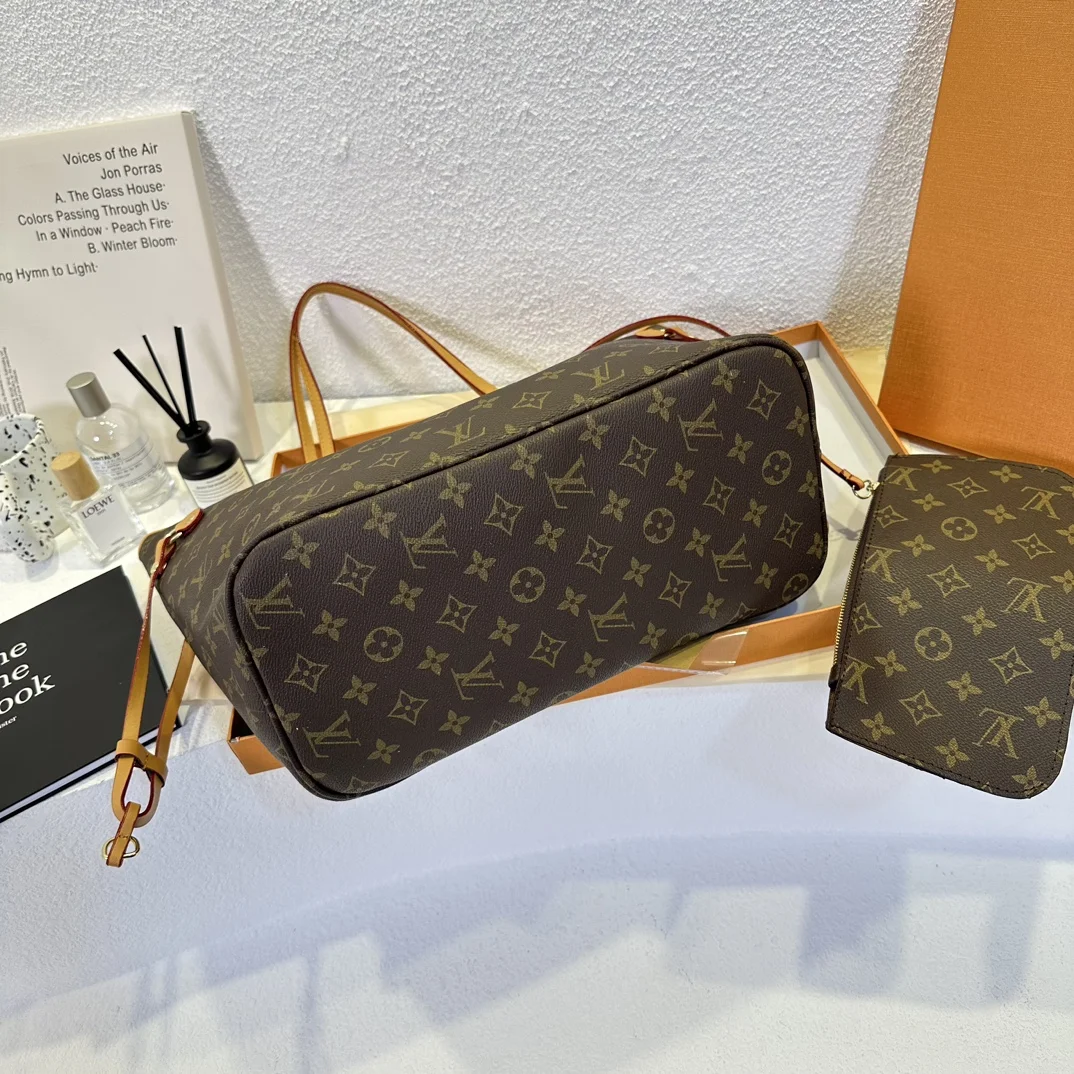 LV $27 gallery