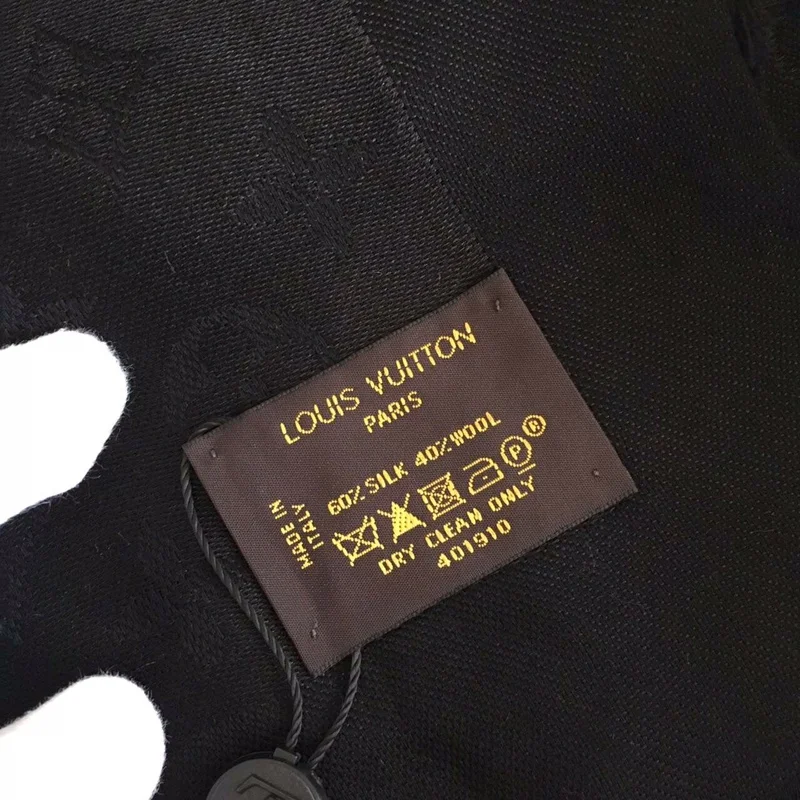 LV $28 gallery