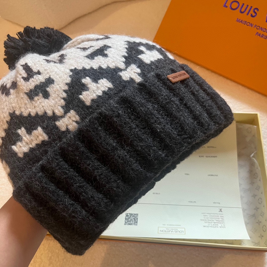 LV $28 gallery