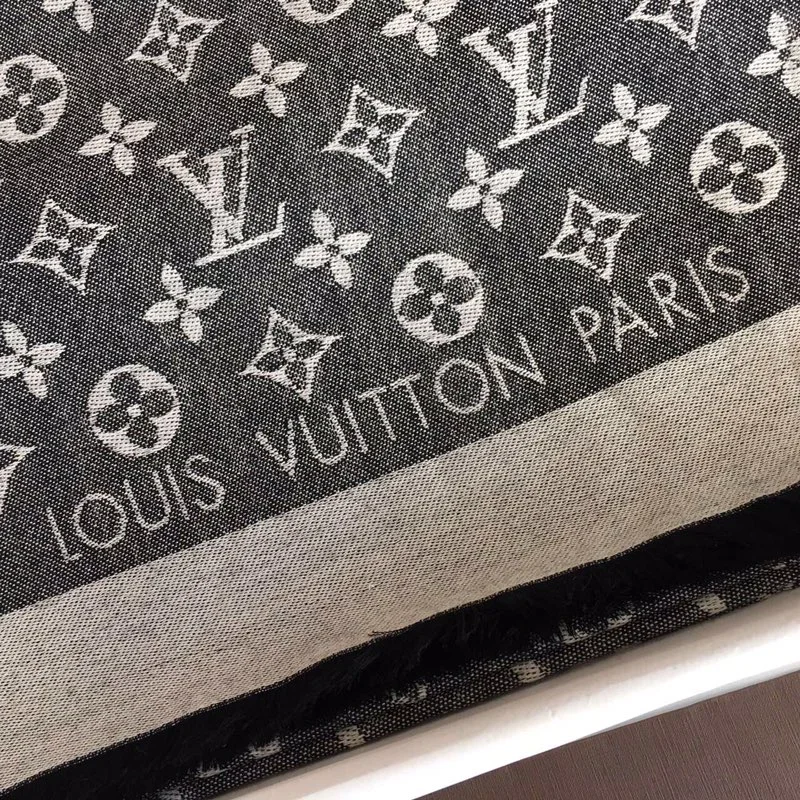 LV $28 gallery