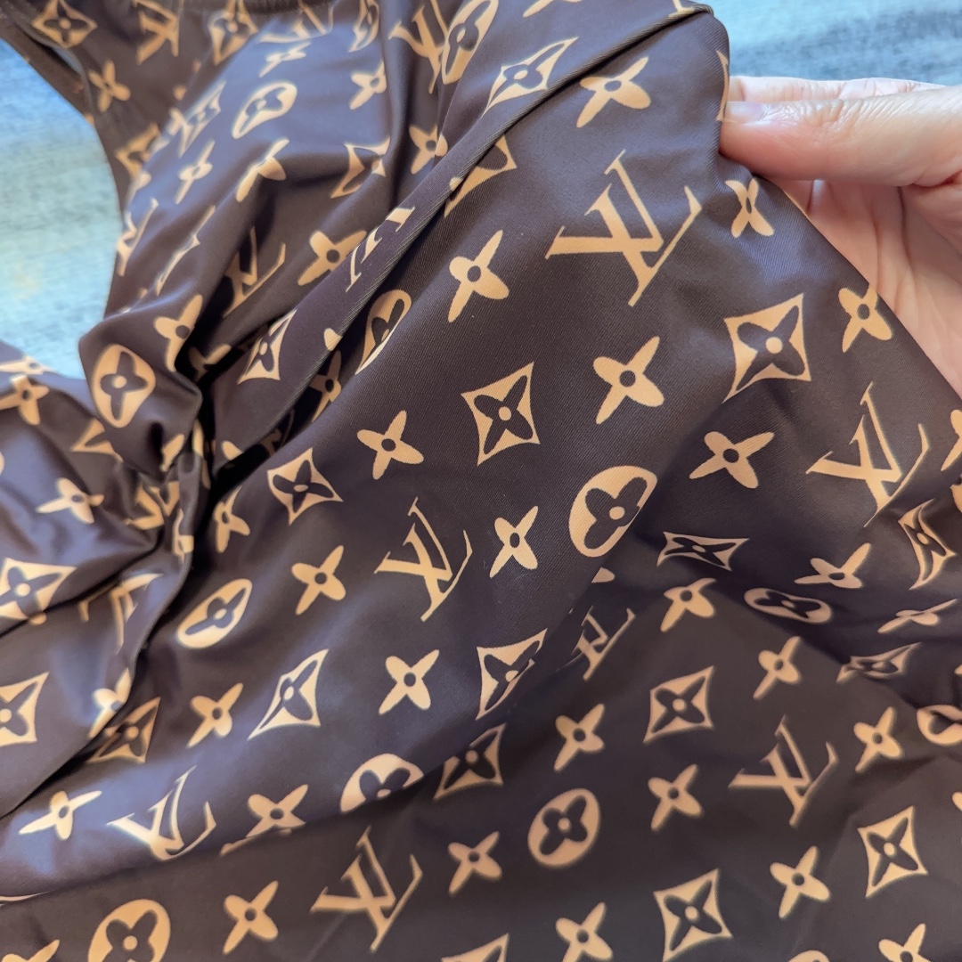 LV $28 gallery