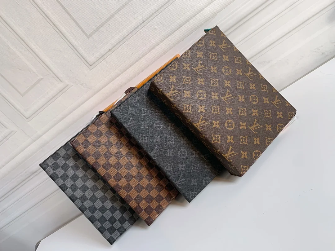 LV $28 gallery