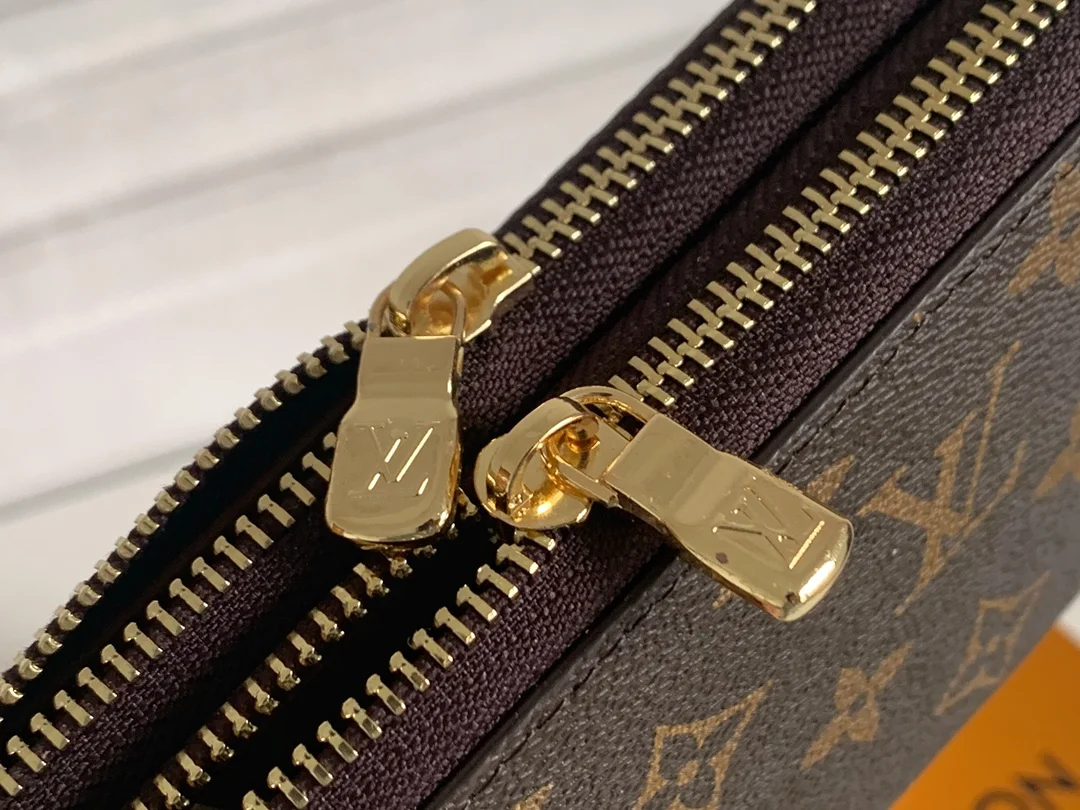 LV $28 gallery