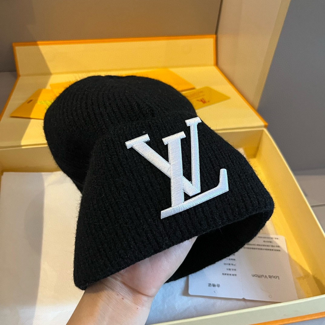 LV $30 gallery