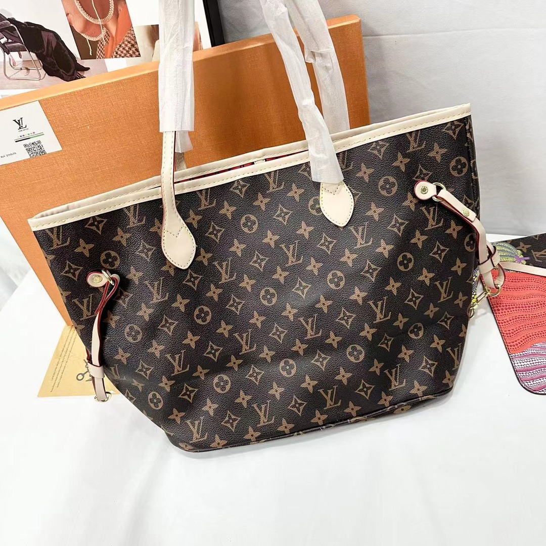 LV $30 gallery