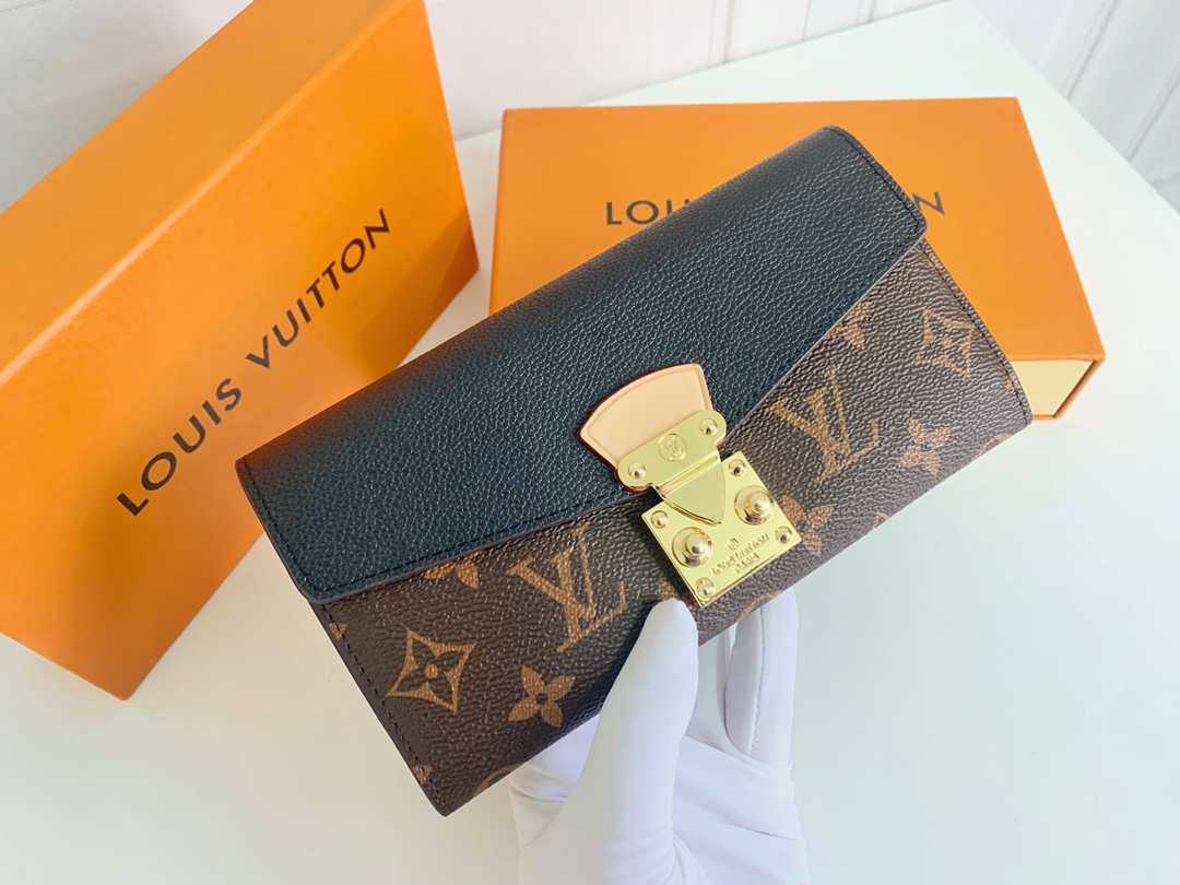 LV $30 gallery