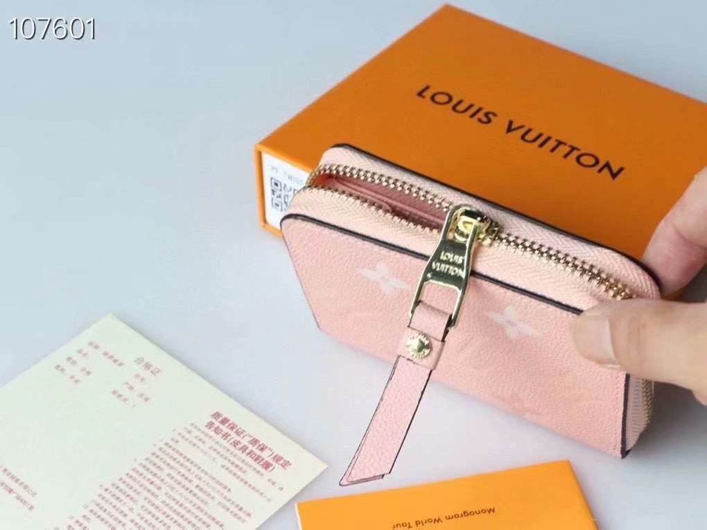 LV $30 gallery